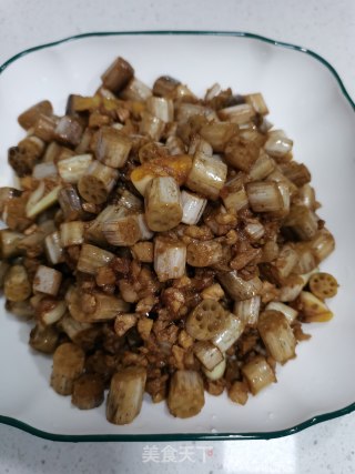 肉末炒藕带的做法步骤：7