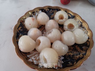 爆浆荔枝奶冻的做法步骤：4
