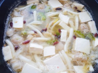海鲜菇豆腐汆丸子的做法步骤：14