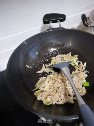 辣椒炒羊肚的做法步骤：4