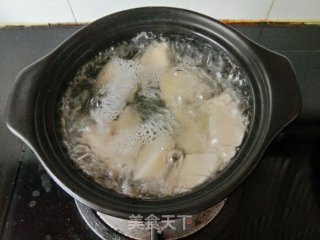 奶香雪梨冻的做法步骤：3