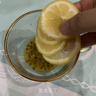 百香果柠檬蜂蜜水的做法步骤：3