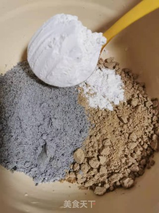南瓜黑芝麻杂粮饼的做法步骤：4