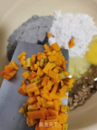 南瓜黑芝麻杂粮饼的做法步骤：7