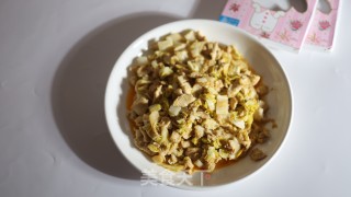 白菜炒鸡肉的做法步骤：8