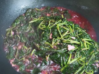 蒜蓉红苋菜的做法步骤：5