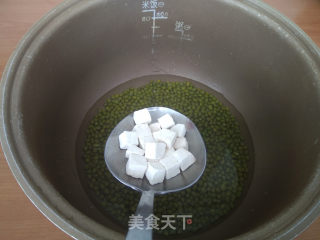 茯苓绿豆冰糖水的做法步骤：4