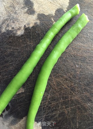 辣椒炒海带的做法步骤：1