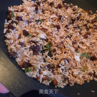腊肠蛋炒饭的做法步骤：8