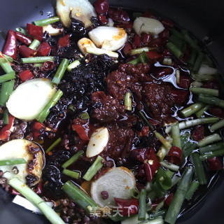 麻辣牛肉卷炖菜的做法步骤：7