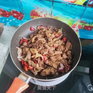 孜然羊肉的做法步骤：16