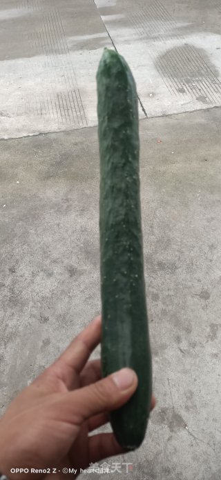 变蛋拌黄瓜的做法步骤：5