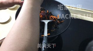 懒人版鱼香肉丝，厨艺有限，依靠调料包，比自己调味靠谱多了。的做法步骤：8