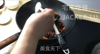 懒人版鱼香肉丝，厨艺有限，依靠调料包，比自己调味靠谱多了。的做法步骤：10