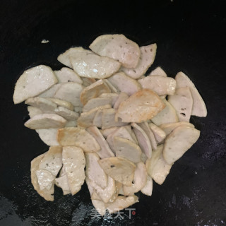 蒜苗炒肉饼的做法步骤：4