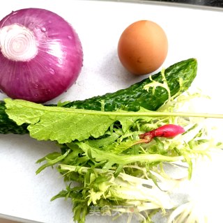 苦菊鸡蛋沙拉的做法步骤：2