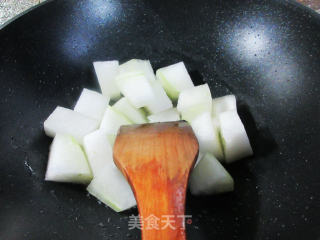 小炸蛋烧冬瓜的做法步骤：3