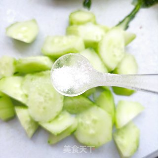 黄瓜鸡蛋沙拉的做法步骤：5