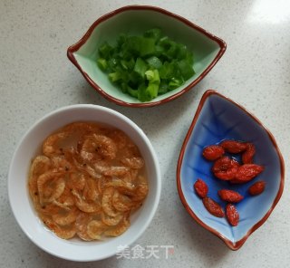裙带菜豆腐蛋花汤的做法步骤：3