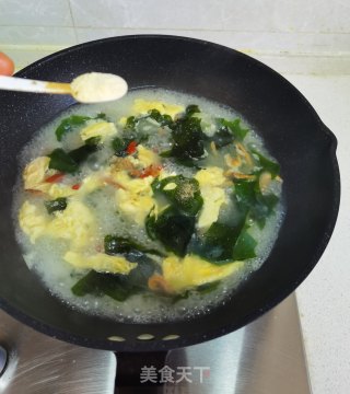 裙带菜豆腐蛋花汤的做法步骤：11