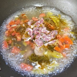 牛肉酸汤米粉的做法步骤：7