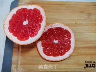 百香果西柚柠檬蜂蜜水的做法步骤：2