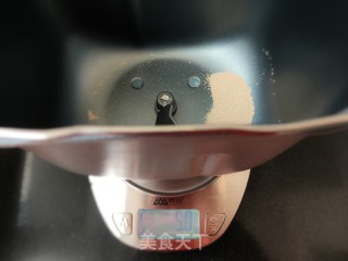 香肠面包卷的做法步骤：2