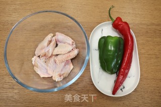 啤酒烤翅的做法步骤：1