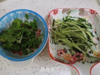 凉拌绿豆大拉皮的做法步骤：4