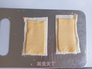 芝士香肠吐司丁的做法步骤：4