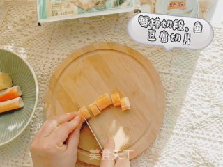 蟹黄豆腐煲的做法步骤：1
