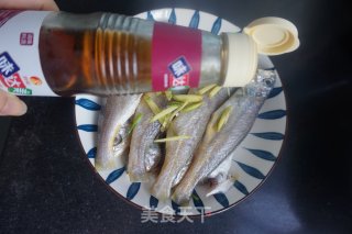 柠檬蒸黄鱼的做法步骤：4