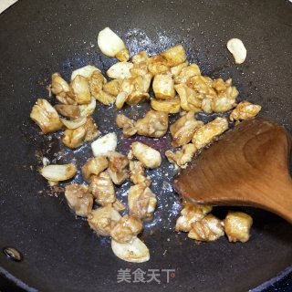 鸡肉炒青椒的做法步骤：9