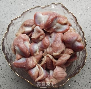 卤鸡胗的做法步骤：1