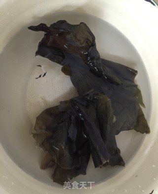 冬瓜海带扇骨汤的做法步骤：3