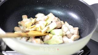 五花肉烧小土豆的做法步骤：4
