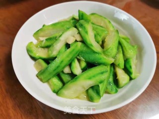 蒜蓉炒丝瓜的做法步骤：6