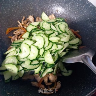肉片炒黄瓜的做法步骤：11
