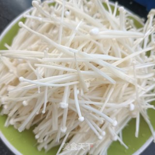 烤金针菇的做法步骤：1