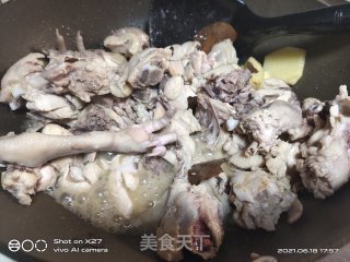 豆腐乳啤酒烧鸡的做法步骤：3