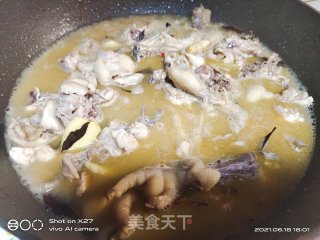 豆腐乳啤酒烧鸡的做法步骤：6