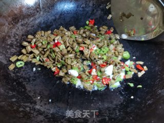 扑空心菜梗的做法步骤：10