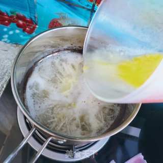 金针菇鸡蛋汤的做法步骤：7