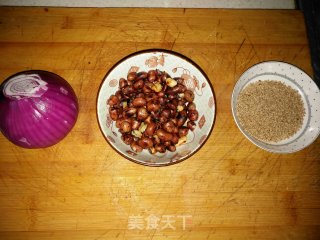 洋葱神仙吃法（凉拌法）的做法步骤：1