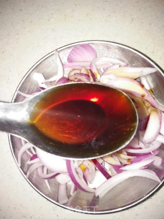 洋葱神仙吃法（凉拌法）的做法步骤：6