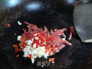 香肠炒白四季豆的做法步骤：5
