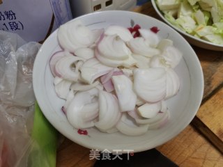 五彩虾仁炒面的做法步骤：4
