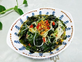 凉拌豆芽裙带菜的做法步骤：8