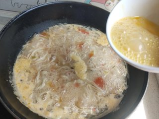 西红柿手擀面的做法步骤：11