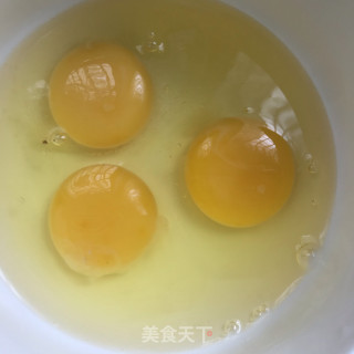 羊肚菌海参蒸蛋的做法步骤：1